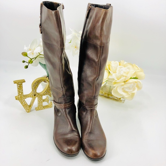 Bandolino Distressed Rider Boots - Picture 6 of 8